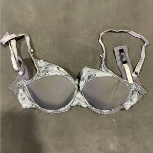 Adore me bra. Size 32DDD